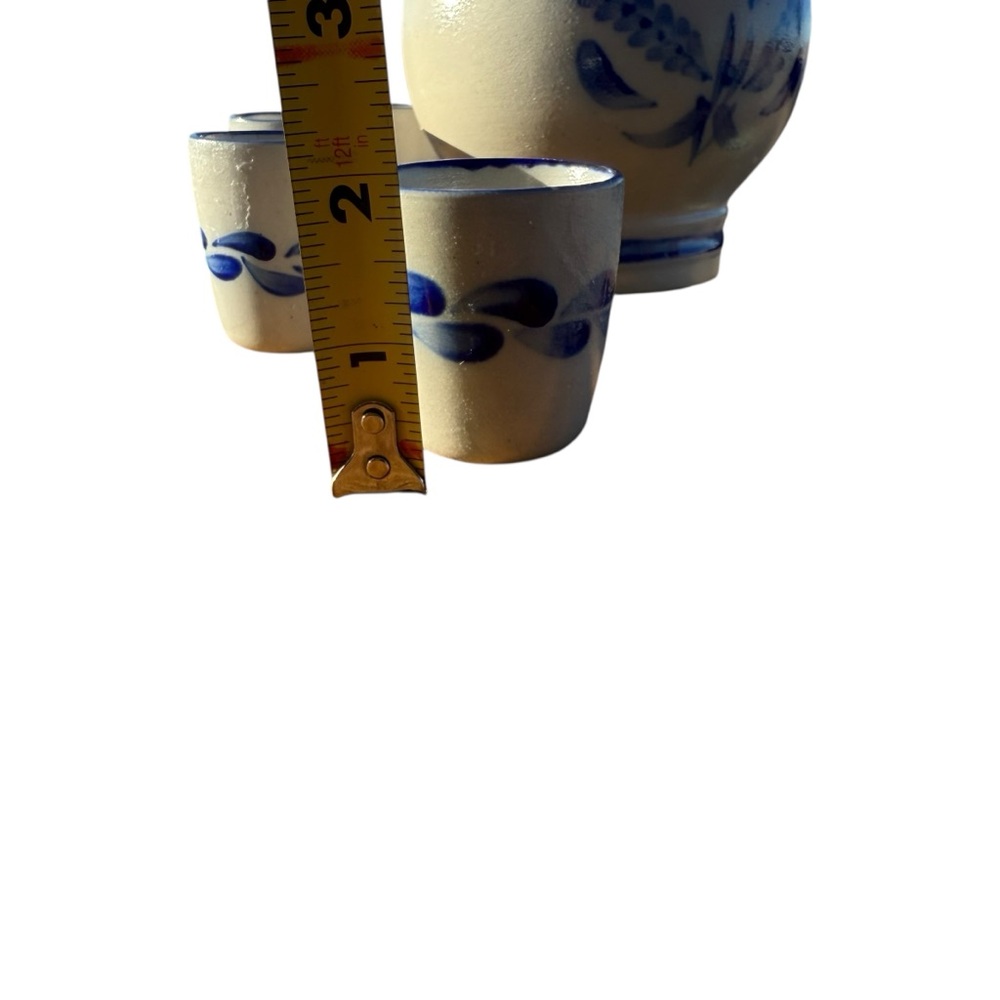 VINTAGE BLUE & WHITE STONEWARE DECANTER SET WITH FIVE CUPS - Picture 7 of 8